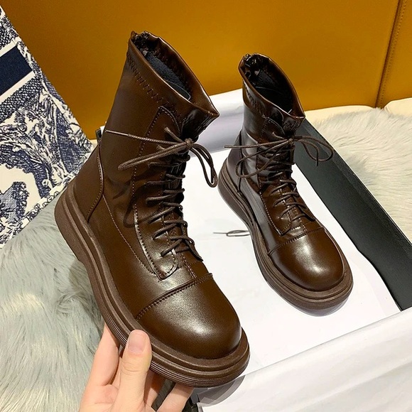 Brown Boots, size 38 (7 US) - Picture 1 of 6